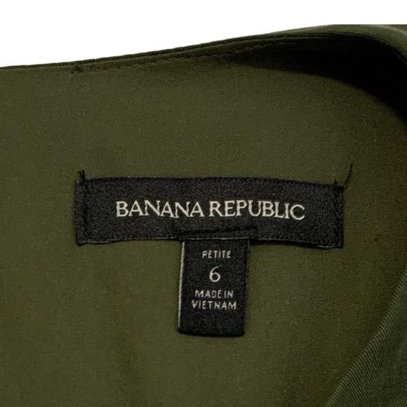 Banana Republic Cropped Wide Leg Belted Jumpsuit in Olive | Size 6P - Picture 7 of 8